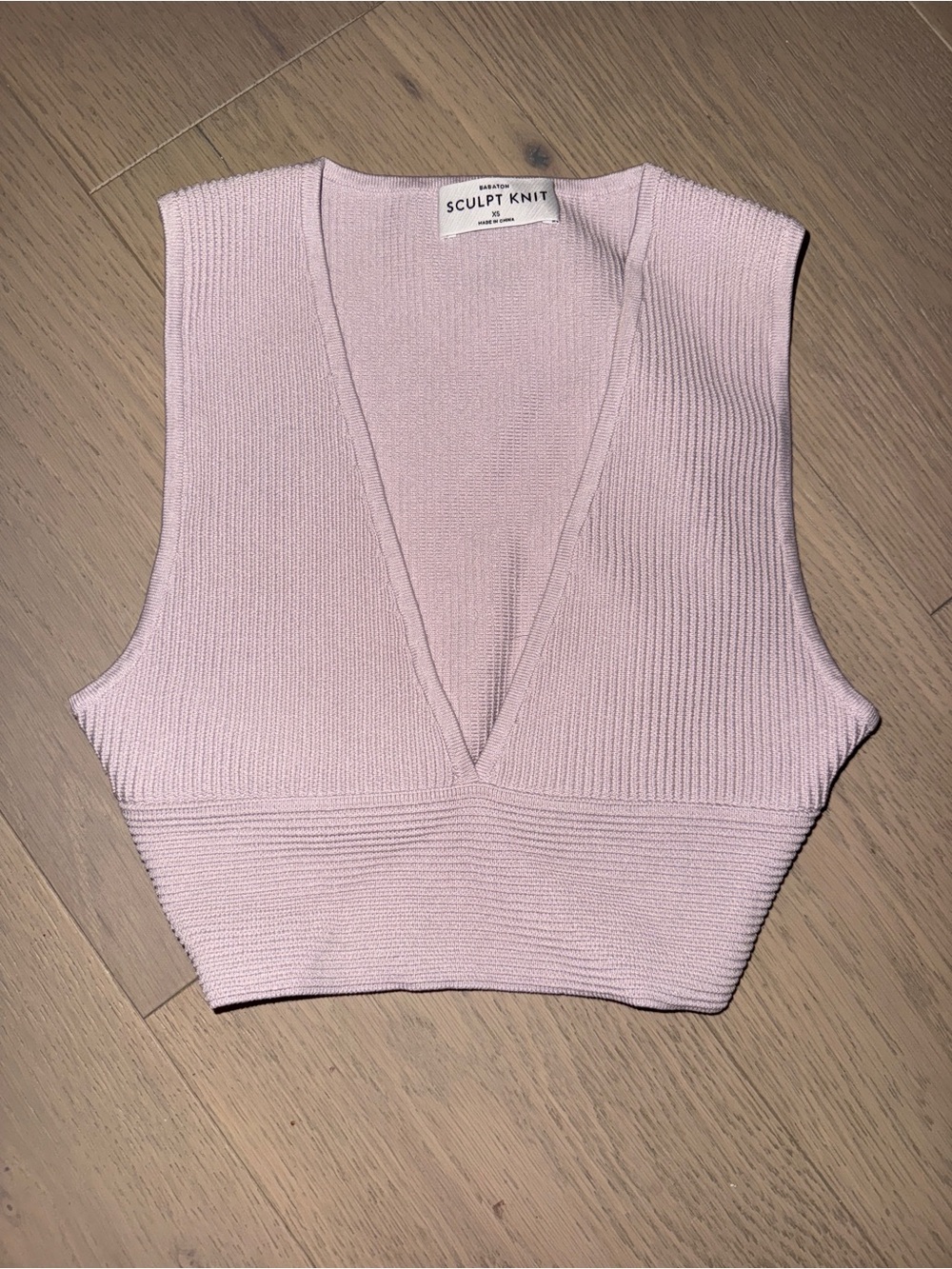 Aritzia Deep Sculpt Knit Blush Pink V-Neck Cropped Tank